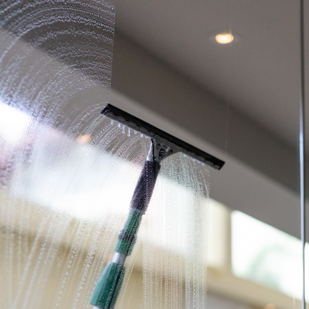 How to Clean Windows Correctly Common Mistakes to Avoid HomeSmiles