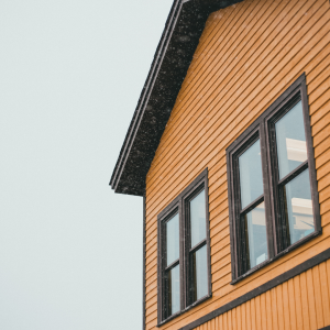 How to Restore Vinyl Siding and Make It Look New Again