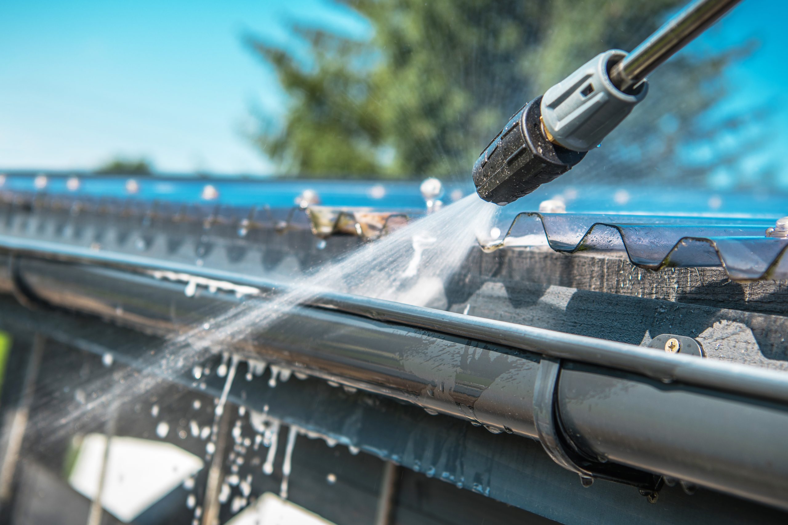 Gutter Cleaning in Central Florida: Why the Rainy Season Makes It Non-Negotiable